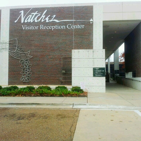 Снимок сделан в Natchez Visitor Reception Center пользователем Jesse C. 11/17/2013