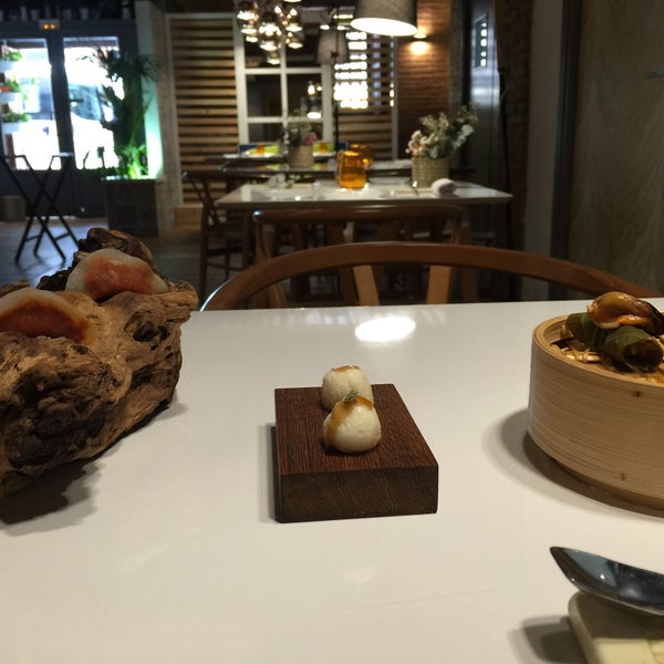 Foto diambil di Restaurante Macel·lum oleh Jorge pada 5/29/2015