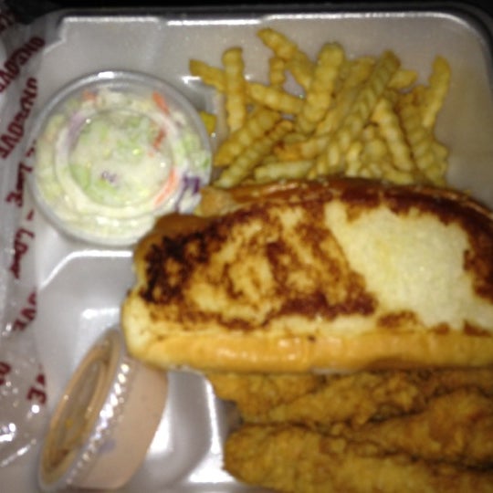 Photo taken at Raising Cane&#39;s Chicken Fingers by TJ on 10/20/2012