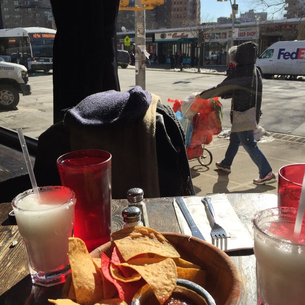 2/11/2015 tarihinde Keilon L.ziyaretçi tarafından La Flaca NYC'de çekilen fotoğraf