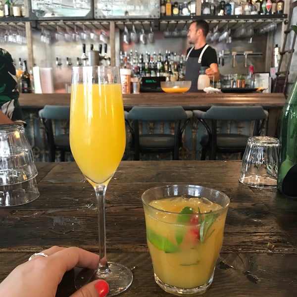 BEST BOOZY BRUNCH, great cocktails but limited veggie options. The avo on toast was tasty and the burrata was DELISH.