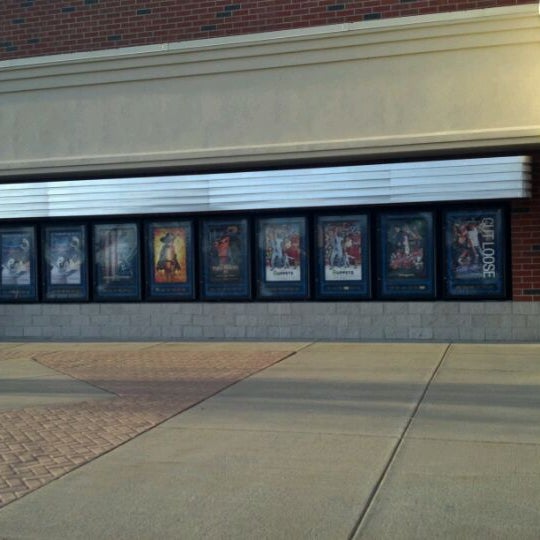 Photos at Regal Quaker Crossing 12 tips
