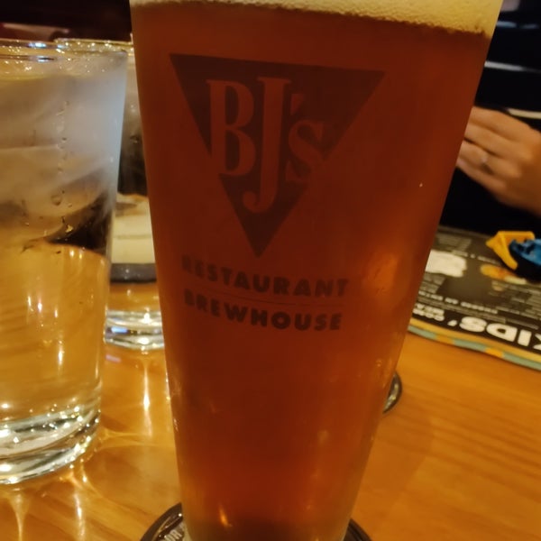 Photo taken at BJ&#39;s Restaurant &amp; Brewhouse by Doug B. on 12/14/2019