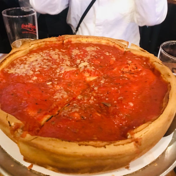 Photo taken at Giordano&#39;s by Chihiro on 12/1/2022