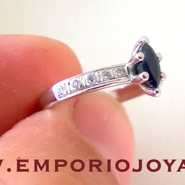 Foto scattata a Emporio Joyas da Emporio Joyas il 4/3/2018