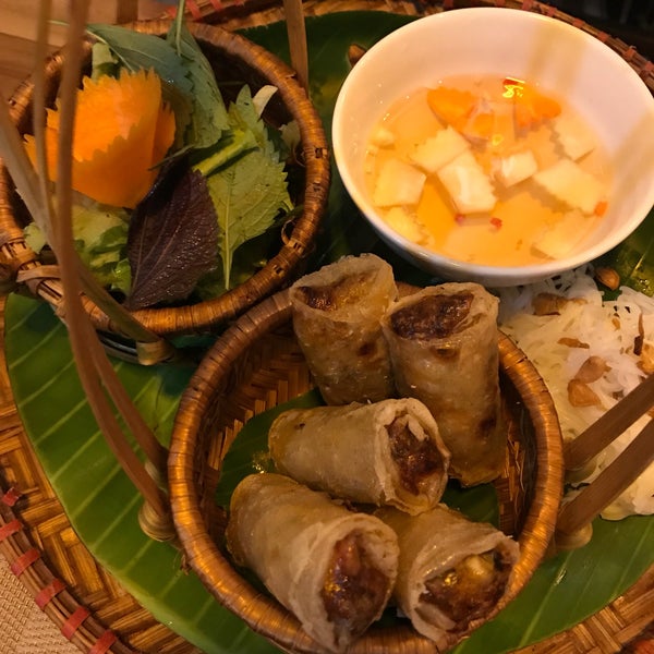Ha sido mi ultima cena en Hanoi y Vietnam y el resultado excelente. Cocina vietnamita de autor, para mi un 10