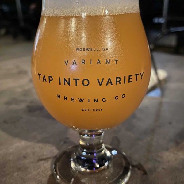 9/24/2022 tarihinde Karenziyaretçi tarafından Variant Brewing Company'de çekilen fotoğraf