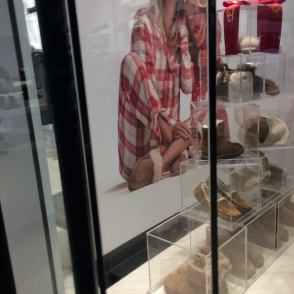 UGG One Garden State Plaza