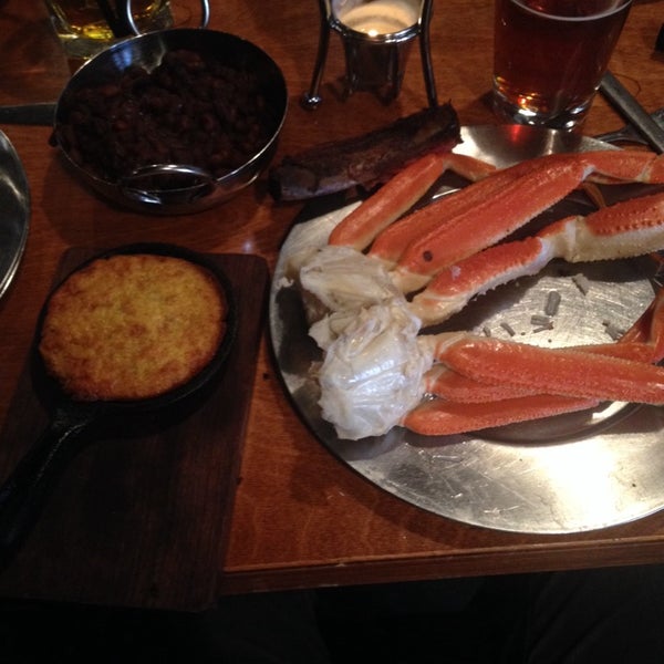 Foto diambil di Bookers BBQ Grill &amp; Crab Shack oleh Steven B. pada 5/27/2014