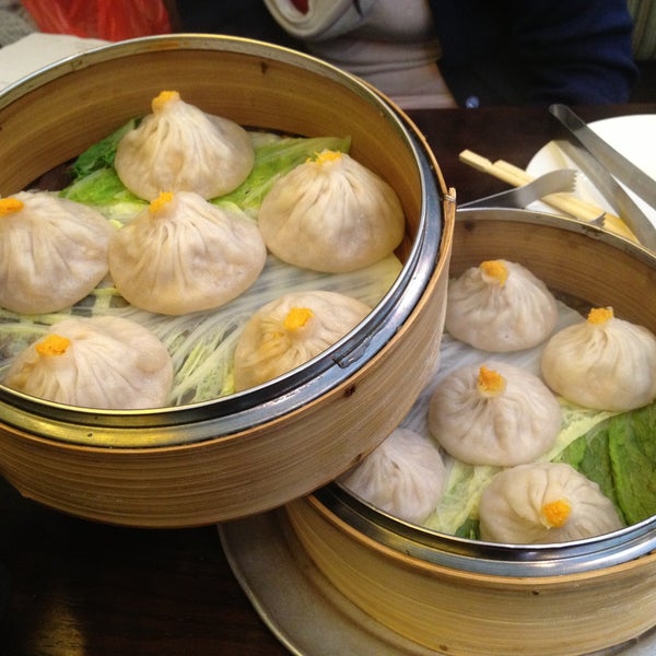 Das Foto wurde bei Shanghai Cuisine 33 von John am 4/24/2013 aufgenommen