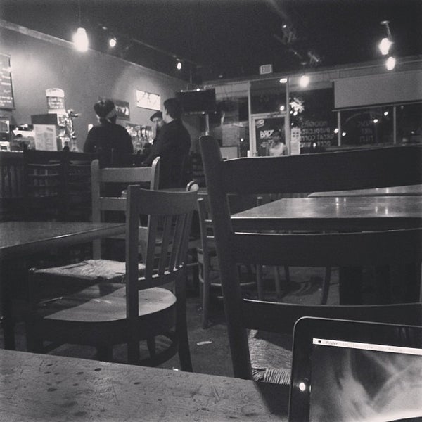 11/21/2013にSarahがNatura Coffee And Teaで撮った写真