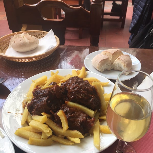 Photo taken at Restaurante Sociedad Plateros Maria Auxiliadora by Macu on 4/4/2018