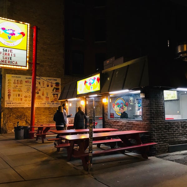 Photo taken at The Wiener&#39;s Circle by Eric R. on 11/25/2019