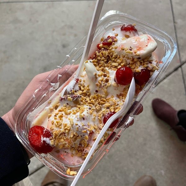 Photo taken at Andy&#39;s Frozen Custard by Eric R. on 4/19/2021