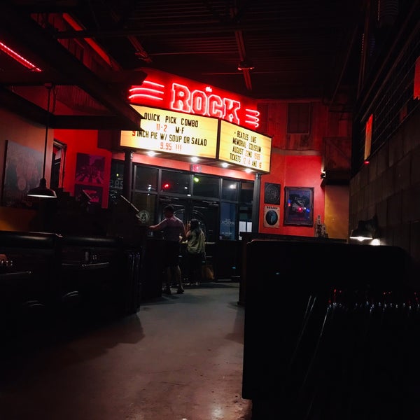 7/27/2019にEric R.がThe Rock Wood Fired Pizzaで撮った写真