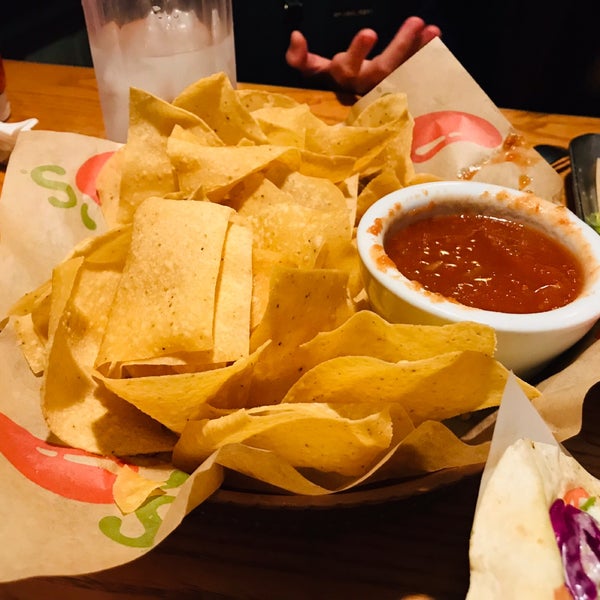 Photo taken at Chili&#39;s Grill &amp; Bar by Eric R. on 7/25/2019