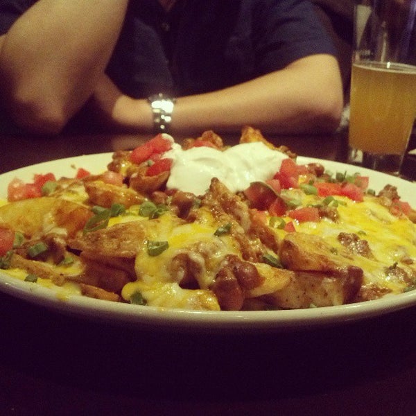 Photo taken at BJ&#39;s Restaurant &amp; Brewhouse by James A. on 3/27/2013