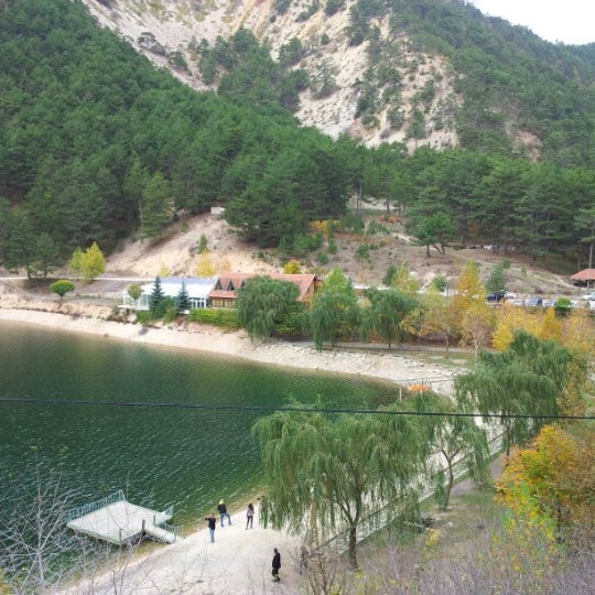 Foto scattata a Sünnet Gölü Doğal Yaşam Hoteli da Elif S. il 10/28/2012