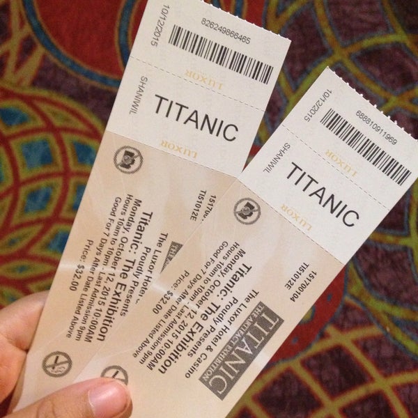 Photo taken at Titanic: The Artifact Exhibition by Angie Torres T. on 10/13/2015