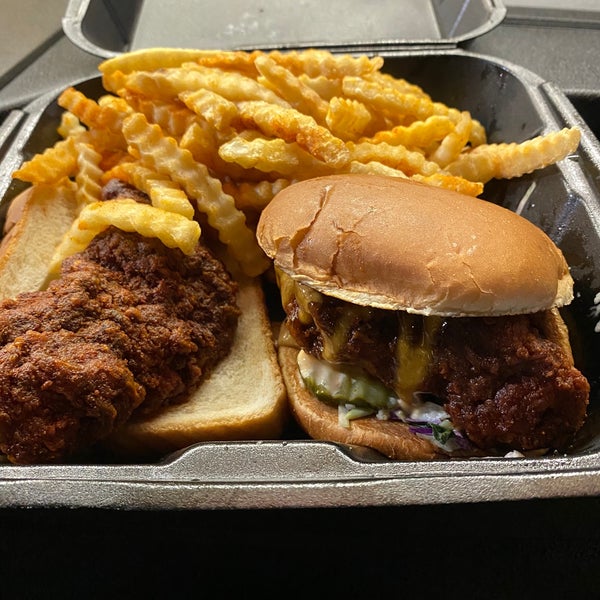 Photo taken at Dave’s Hot Chicken by ehs on 2/17/2020