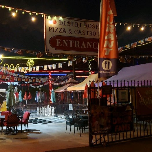 Desert Rose Pizza Gastropub Sports Bar In Downtown Glendale