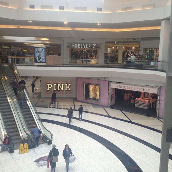 michael kors store quakerbridge mall
