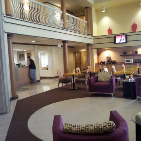 Photo taken at La Quinta Inn &amp; Suites Austin Airport by ImOng T. on 12/21/2012