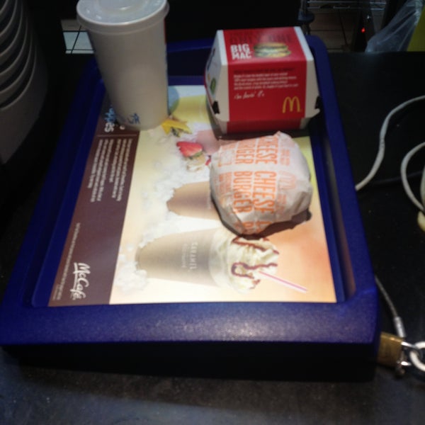 7/10/2013 tarihinde Slavaziyaretçi tarafından McDonald&#39;s'de çekilen fotoğraf