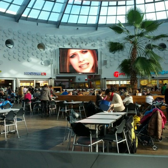 Food Court Waterfront Bremen Food Court in Bremen