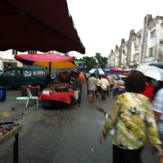 Kulai street market