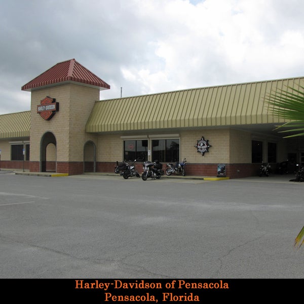 Das Foto wurde bei Harley-Davidson of Pensacola von Carlos H. am 10/2/2012 aufgenommen