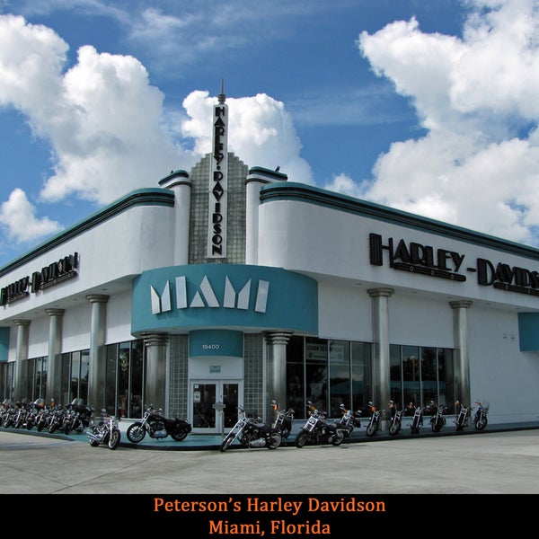 Foto tomada en Peterson&#39;s Harley-Davidson of Miami  por Carlos H. el 9/24/2012