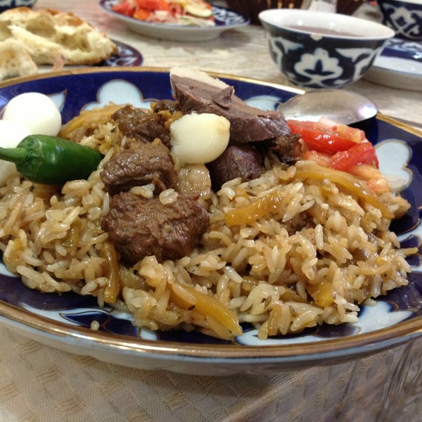 Щелково бухарский плов. Плов воркута. Плов чайханский. Лявянги плов. Узбекский плов вид сверху.