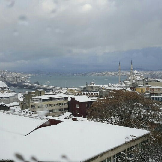 Das Foto wurde bei Digibus  Dijital İş Geliştirme Ajansı von Salih Ç. am 12/31/2015 aufgenommen