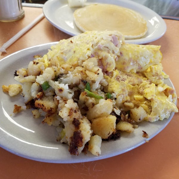 Duncan's Dairy Bar Diner in Troy