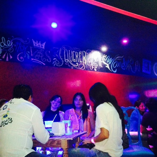 3/2/2014에 LIDERAZGO @.님이 Carajillo Bar에서 찍은 사진