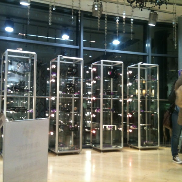 Piercingstudio frankfurt zeil