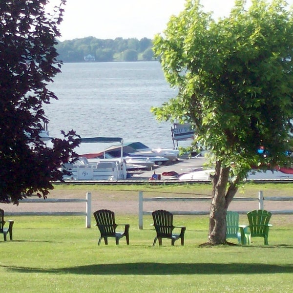 Seaway Slips Waterfront Cottages Clayton, NY
