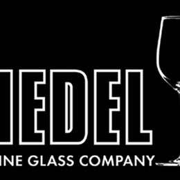 Na quinta-feira, 8 de novembro, a Pizzaria Prestíssimo e a importadora de vinhos Mistral realizam uma degustação em taças Riedel. O evento oferece kits de copos a preços promocionais. Vagas limitadas!