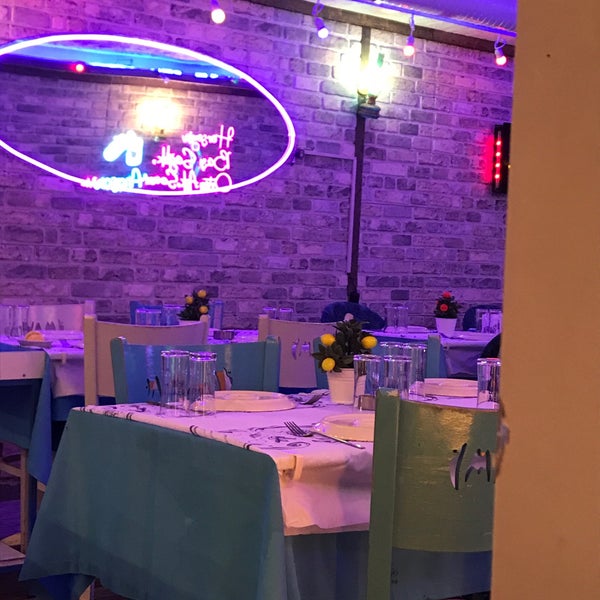 Photo prise au Mavra Restaurant par Aysegul le12/30/2023