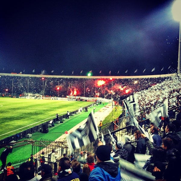 Foto tomada en Toumba Stadium  por Όμηρος Κ. el 3/17/2013