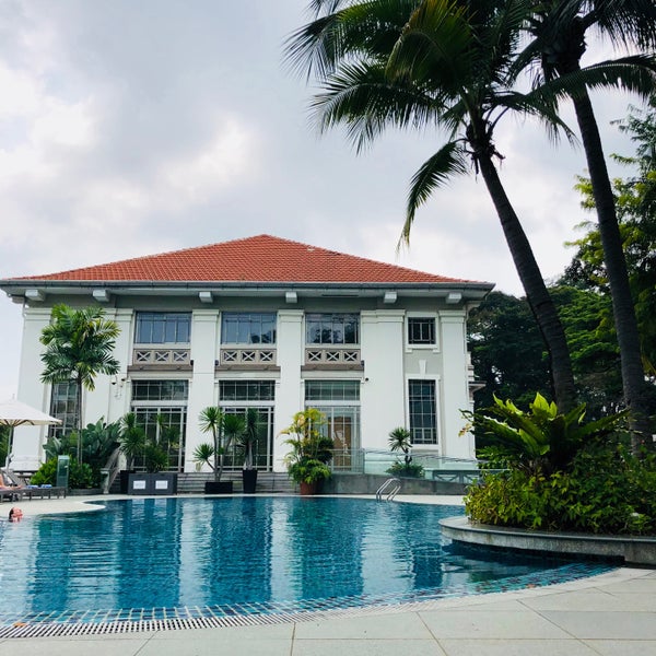 Photo taken at Hotel Fort Canning by Aki on 8/19/2018