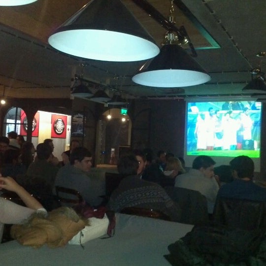 Das Foto wurde bei Pool Masters Pub von Goksel K. am 12/5/2012 aufgenommen