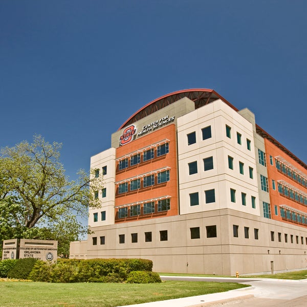 2/6/2014 tarihinde Oklahoma State University - Center for Health Sciences (OSU-CHS)ziyaretçi tarafından Oklahoma State University - Center for Health Sciences (OSU-CHS)'de çekilen fotoğraf