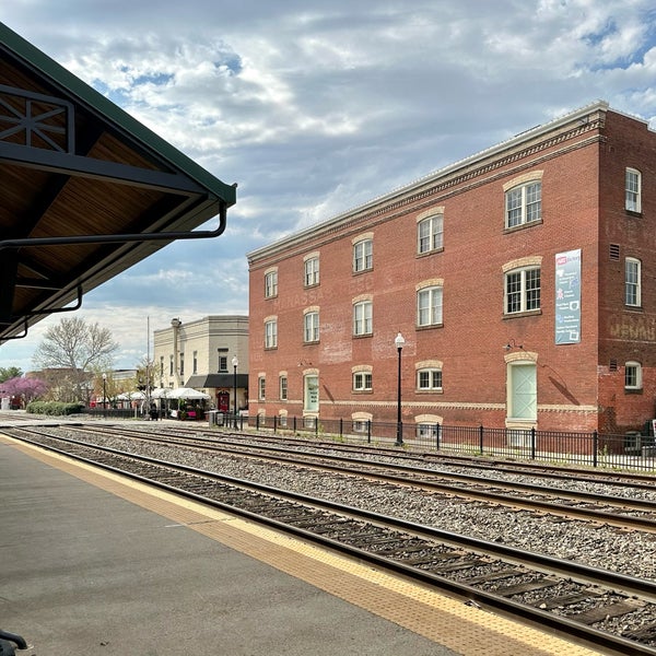Manassas Amtrak/VRE Station (MSS) Rail Station in Manassas