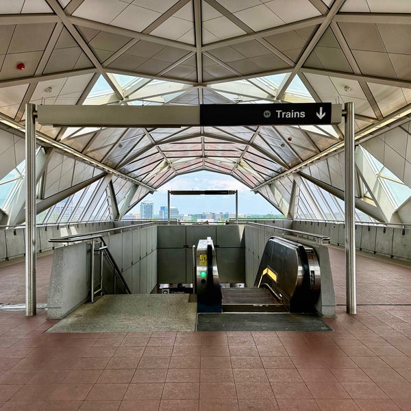 Photo taken at Tysons Metro Station by Aaron on 5/25/2024