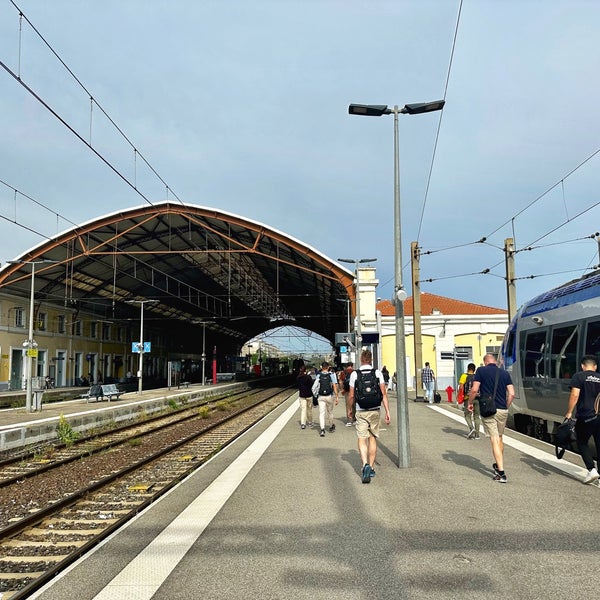Das Foto wurde bei Gare SNCF d&#39;Avignon-Centre von Aaron am 5/25/2023 aufgenommen