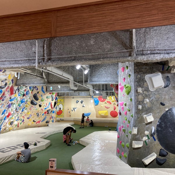 Photos A B Pump Ogikubo Salle D Escalade A Suginami