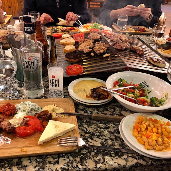 รูปภาพถ่ายที่ Iskele Balik Restaurant โดย Barış B. เมื่อ 3/30/2019