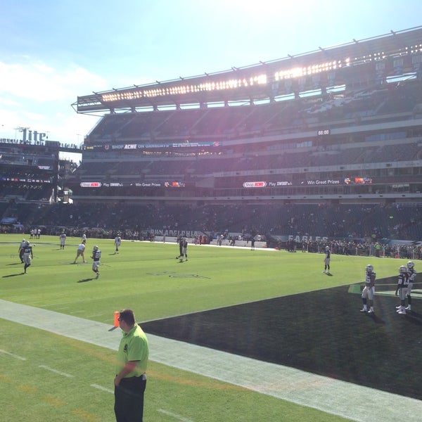 Photo taken at Lincoln Financial Field by Rita B. on 9/20/2015